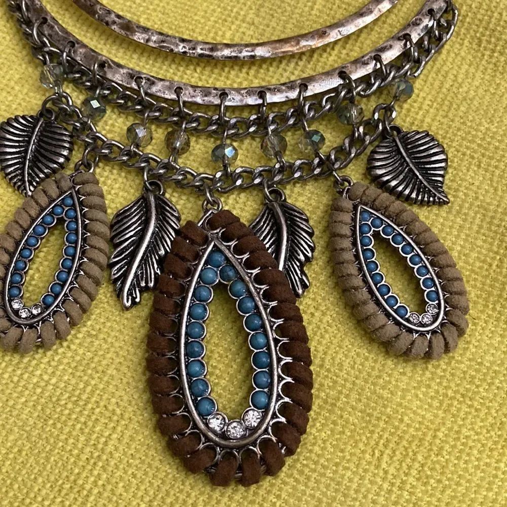 Necklace - Picture 2 of 11